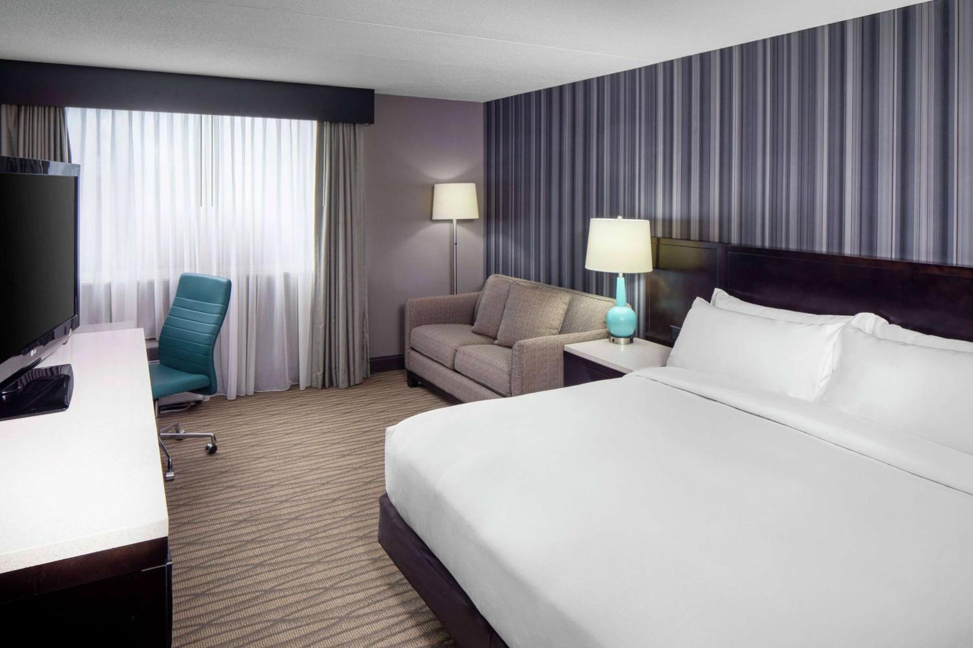 Wyndham Garden Westlake Exterior photo